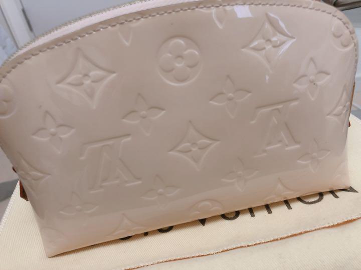 ルイヴィトン　ヴェルニ　クリーム　モノグラム　ポーチ LOUIS VUITTON - ルイ・ヴィトン LOUIS VUITTON ポーチ