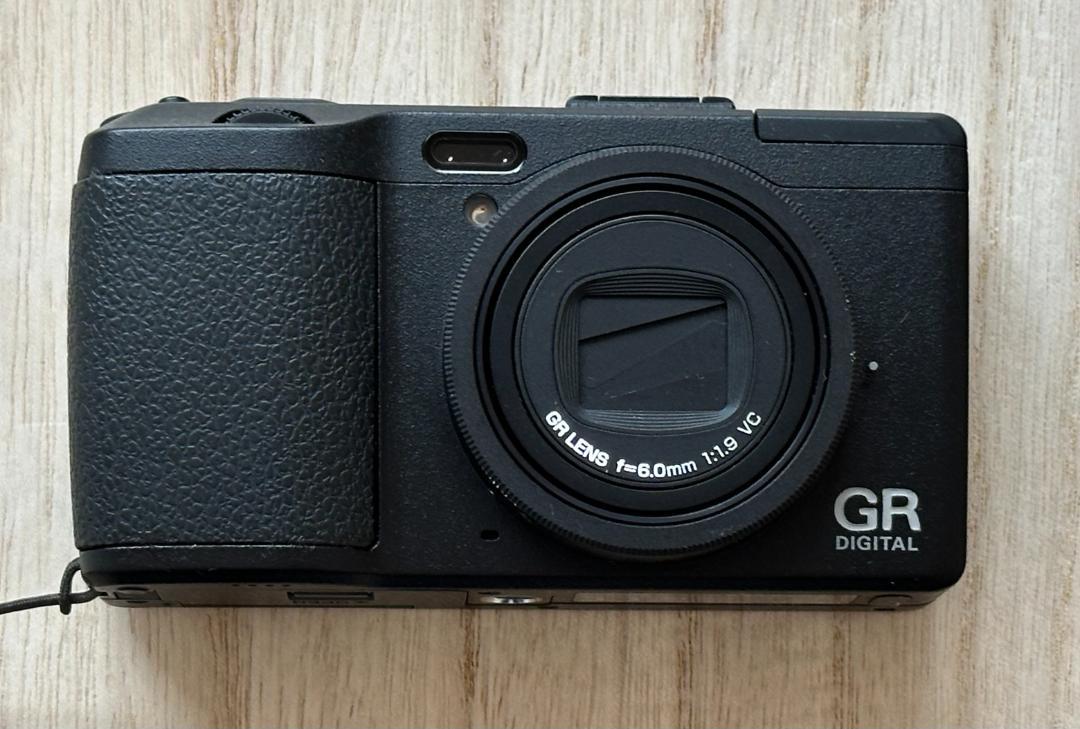 RICOH GR Digital Ⅳ 中古美品 わずか3150ショット！ ちか様専用 【ジャンク】GR DIGITAL IV RICOH リコー
