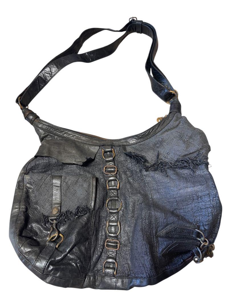 KMRii 美品ブラックレザーショルダーバッグ （ケムリ kmrii