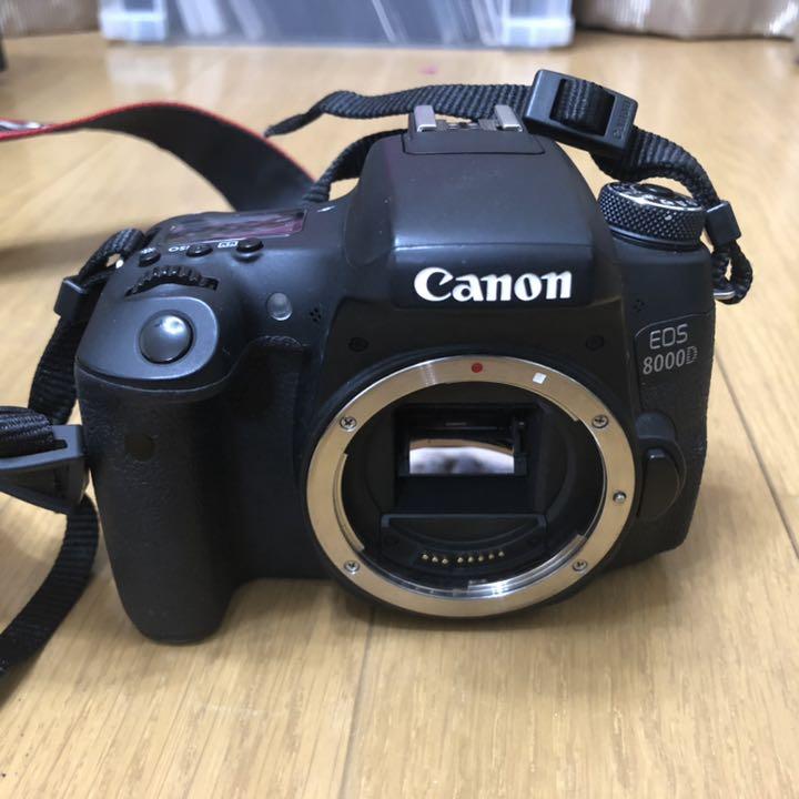 Canon EOS 8000D ボディ Canon Eos 8000D Body With A Wide Range Of Accessories W626