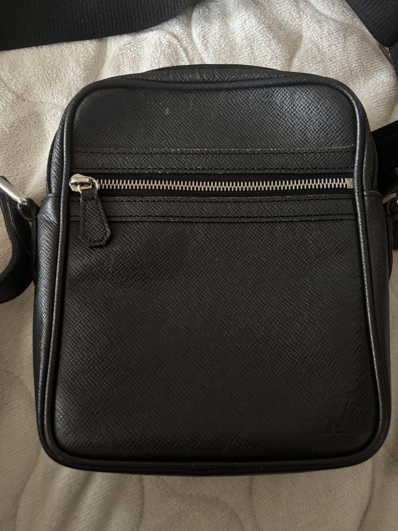 LOUIS VUITTON ルイ ヴィトン タイガ ディミトリ（LV ルイ