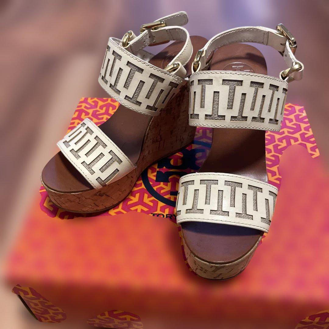 5】トリーバーチTORY BURCH ウエッジサンダル 白（美品