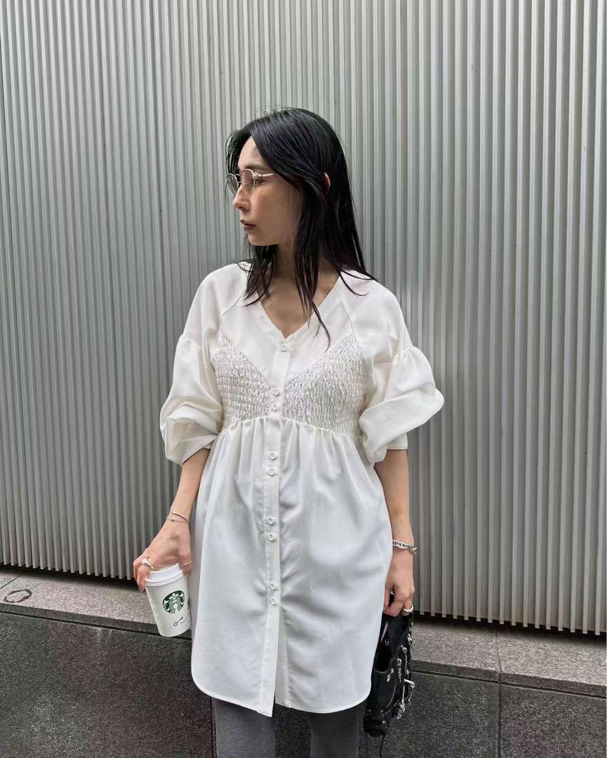 ameri vintage Vネックのロングシャツ ameri vintage Vネックのロングシャツ （セール】GLITTER