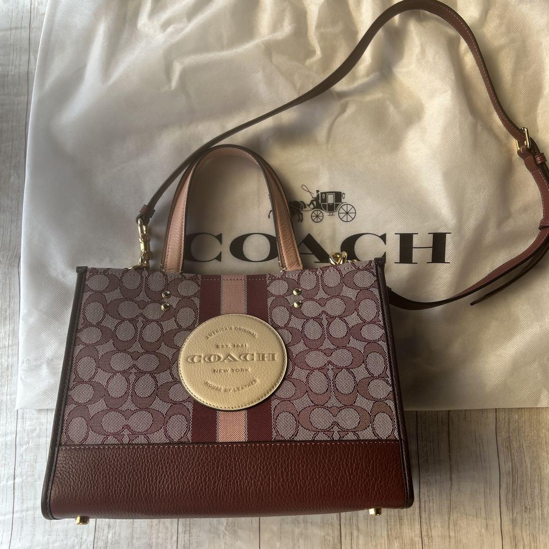 セール☆Coachフィールドトート22キャンバス＆レザー2wayバッグ 楽天市場】Coach コーチ トートバッグ Field Tote 22 レディース