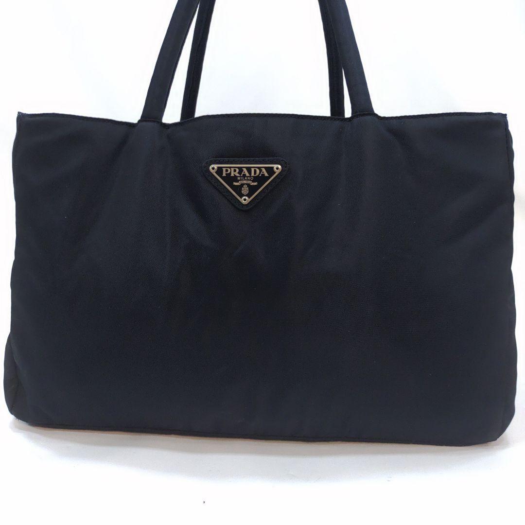 【外観美品】プラダ トートバッグ ボストン ナイロン 三角ロゴ 黒 A4対応 美品】プラダ トートバッグ ハンドバッグ ナイロン 三角ロゴ 黒