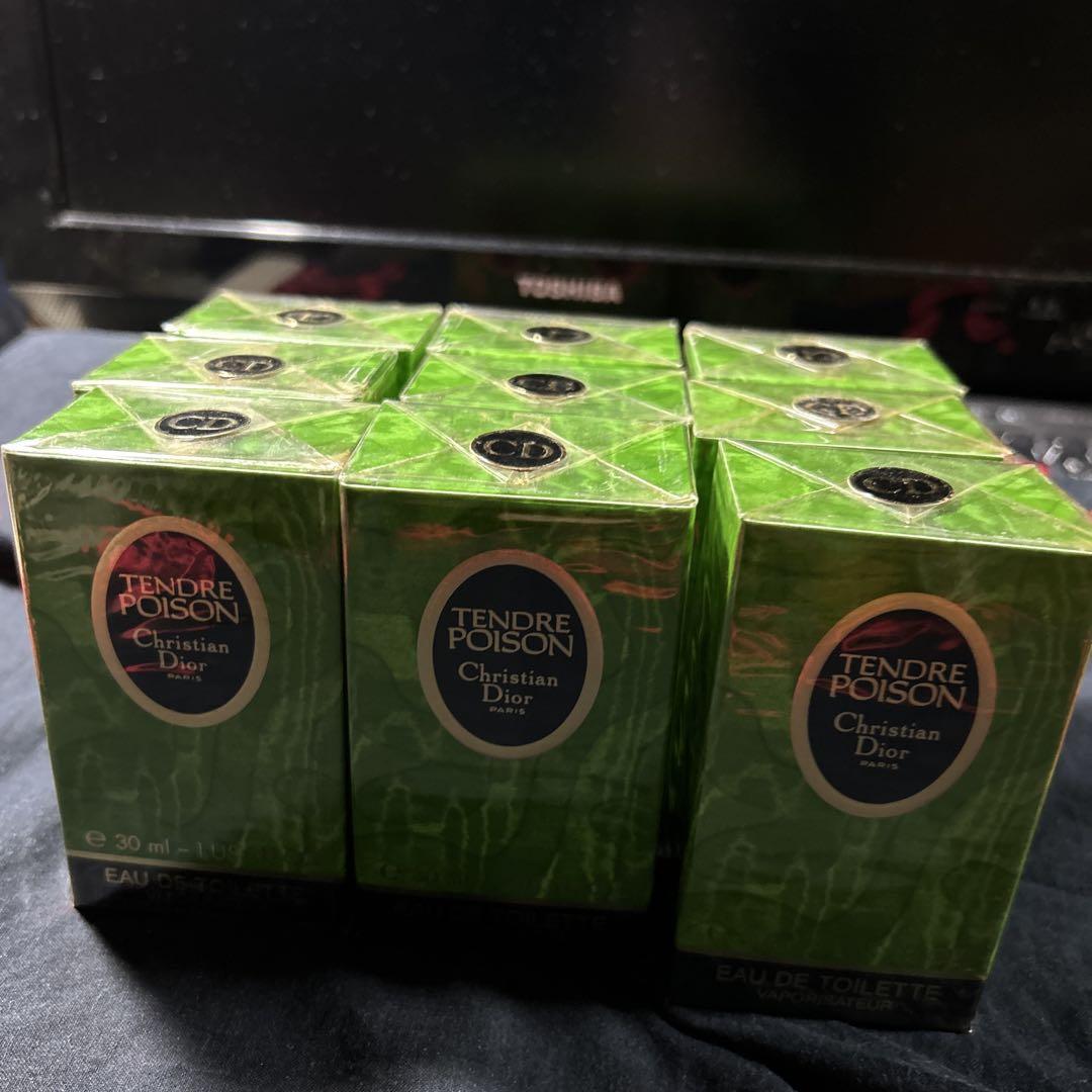 クリスチャンディオール Tendre Poison EDT 30ml 3本セット クリスチャンディオール Tendre Poison EDT 30ml 3本セット
