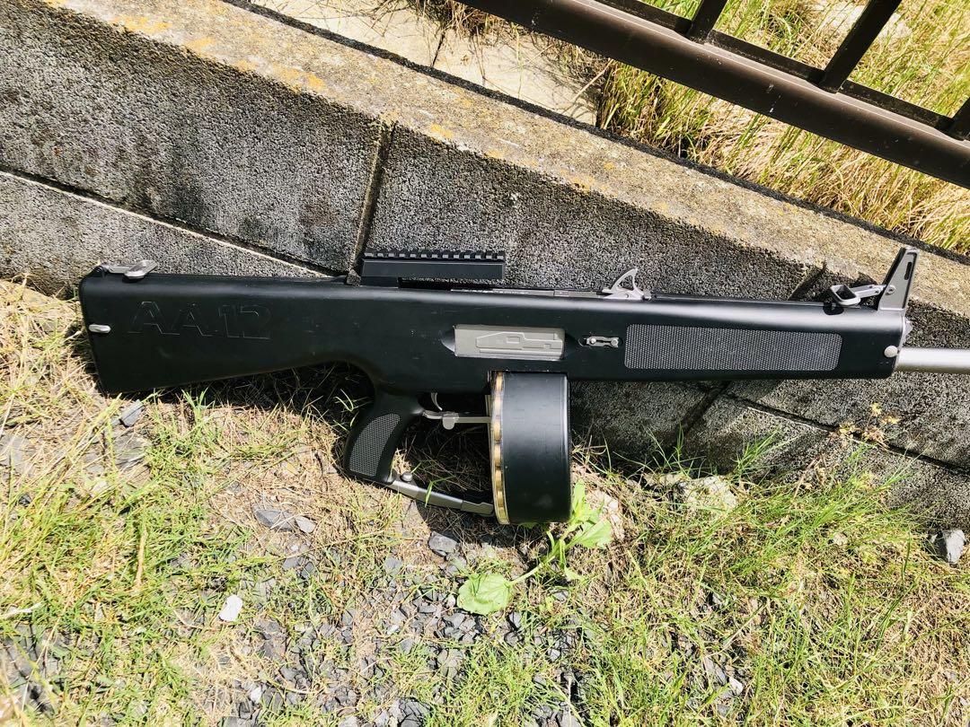 東京マルイ 電動ショットガン AA-12 ドラムマガジン 専用マウント装着 中古 東京マルイ 電動ショットガン AA-12 ドラムマガジン 専用