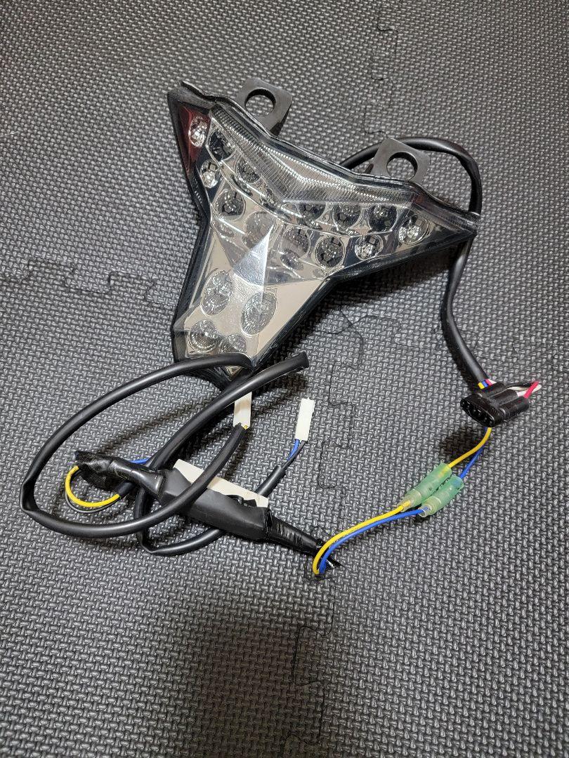 ZX10R ZX6R ZX4R ZX25R Z1000 テールランプ（カワサキ ZX-10R
