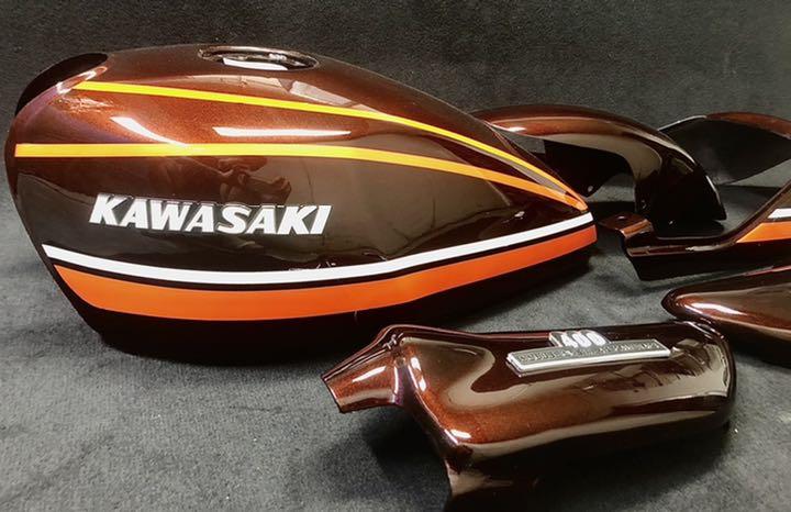 ゼファー400外装 z2仕様オレンジタイガー 塗装後未使用