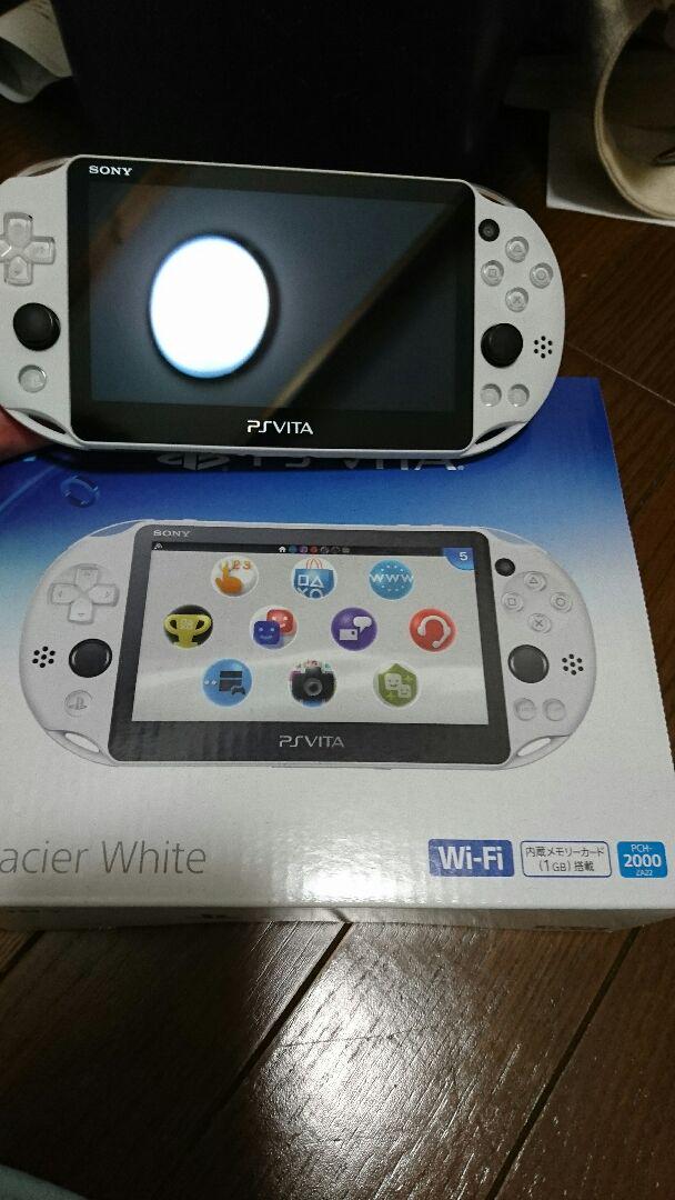 PlayStation®Vita（PCH-2000シリーズ） Wi-Fiモデル