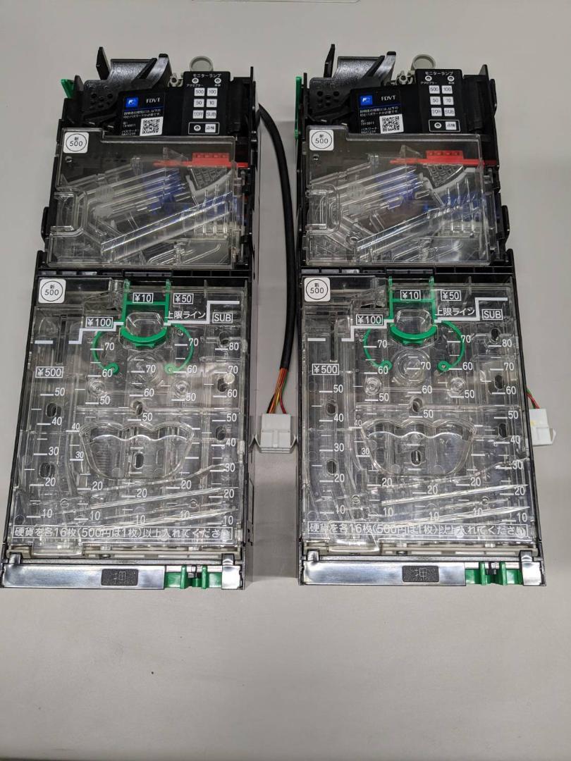 コインメック2台　令和発行新500円玉対応　富士電機製　FDVT451BW コインメック2台 令和発行新500円玉対応 富士電機製 FDVT451BW