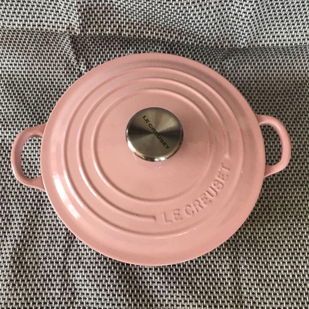 ルクルーゼ ココットロンド シフォンピンク20㎝（Amazon.co.jp
