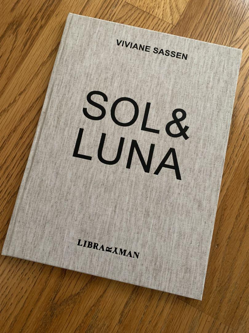 美品❗️Viviane Sassen SOL & LUNA 初版で貴重なサイン入り 美品❗️Viviane Sassen SOL & LUNA 初版で貴重なサイン入り