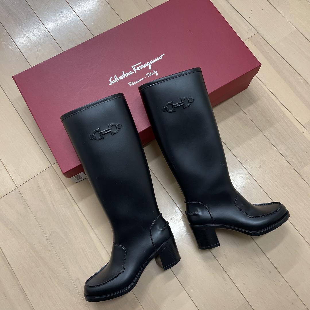 フェラガモ レインブーツ この価格で⁉️ （フェラガモ メンズ