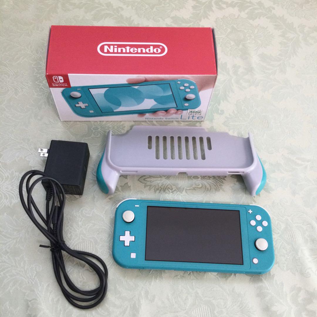 Nintendo Switch Lite 本体 ターコイズ　充電器　箱　グリップ Nintendo Switch Lite 本体 ターコイズ 充電器 箱 グリップ