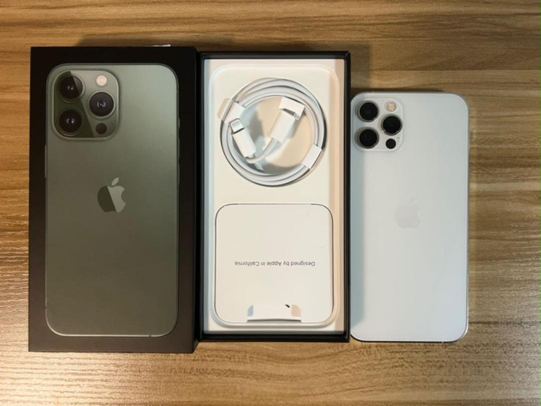 iPhone 12 pro シルバー 128 GB SIMロック解除済み（中古】Apple