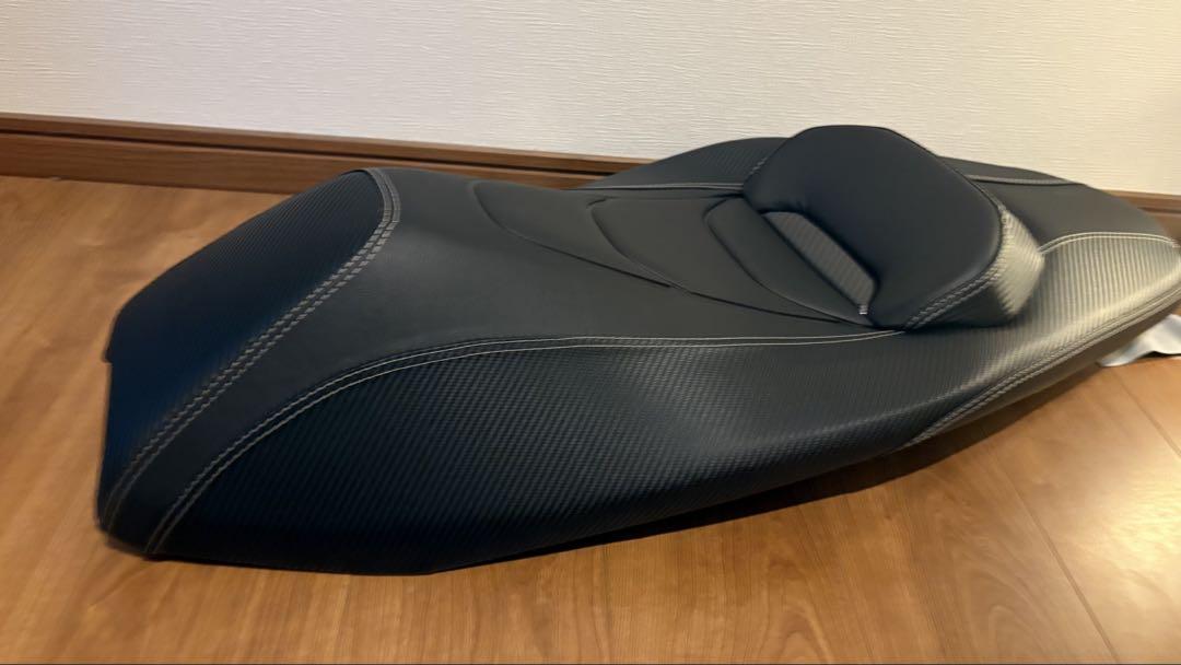 PCXスポーツシートカーボン調(JF81/KF30/JK05/KF47) （PCX JK05