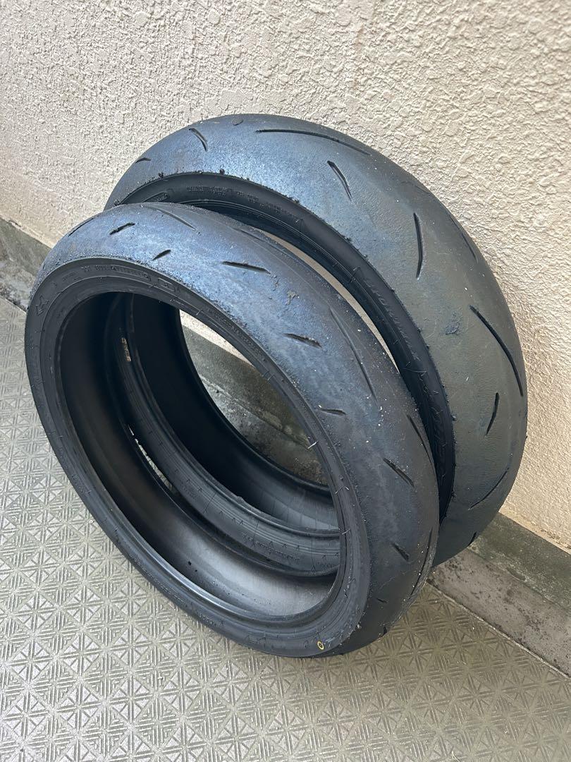 【状態◯】ダンロップα13sp 110/70-17 140/70-17 ダンロップ スポーツマックス α-13 SP 110/70ZR17 (バイク用
