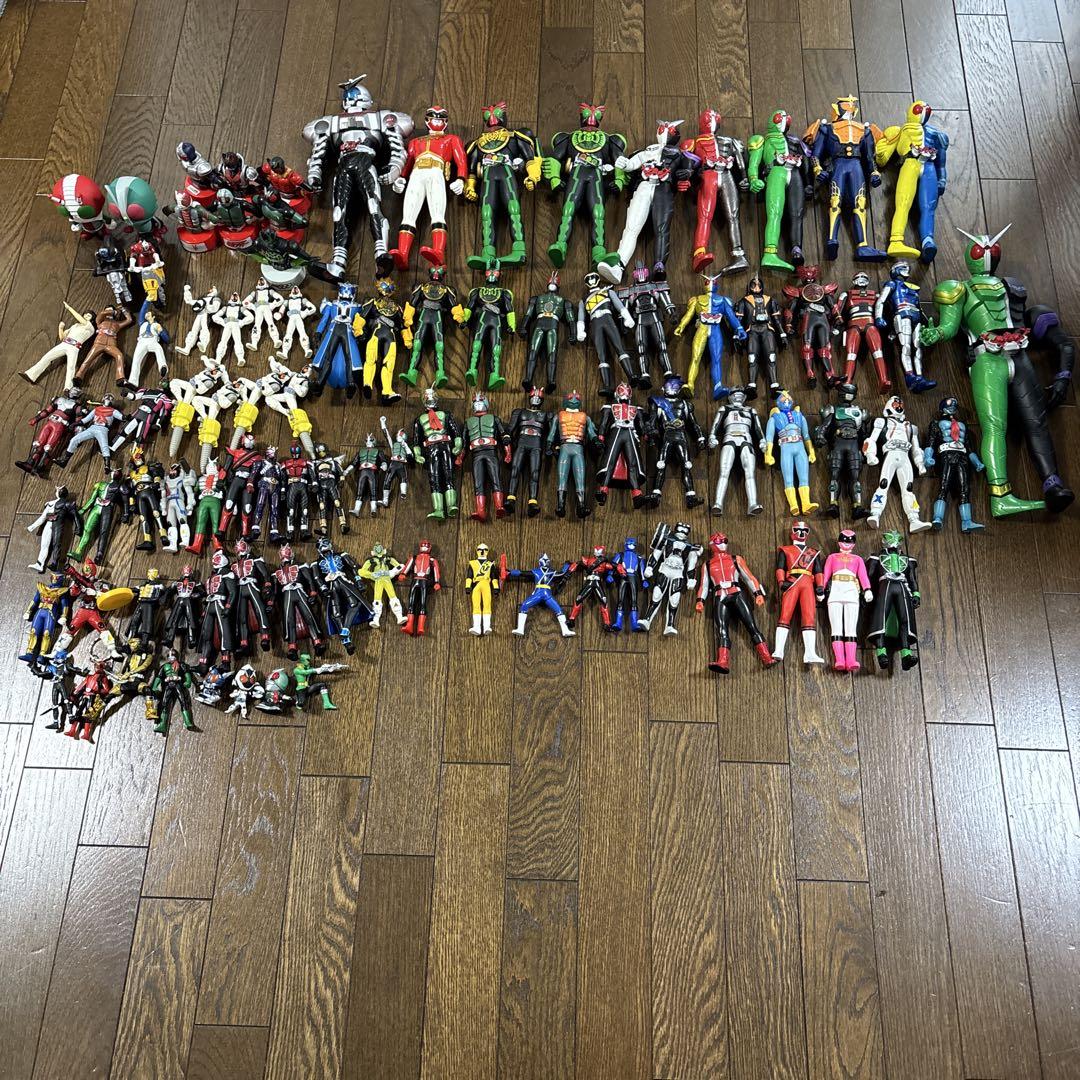 仮面ライダー・戦隊シリーズ　ソフビ96体 仮面ライダー ソフビ 世界を買える 海外ブランド Amazon.co.jp