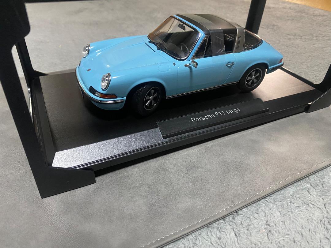 304-029 ノレブ 1/18 ポルシェ 911 Touring 1973 304-029 ノレブ 1/18 ポルシェ 911 Touring 1973