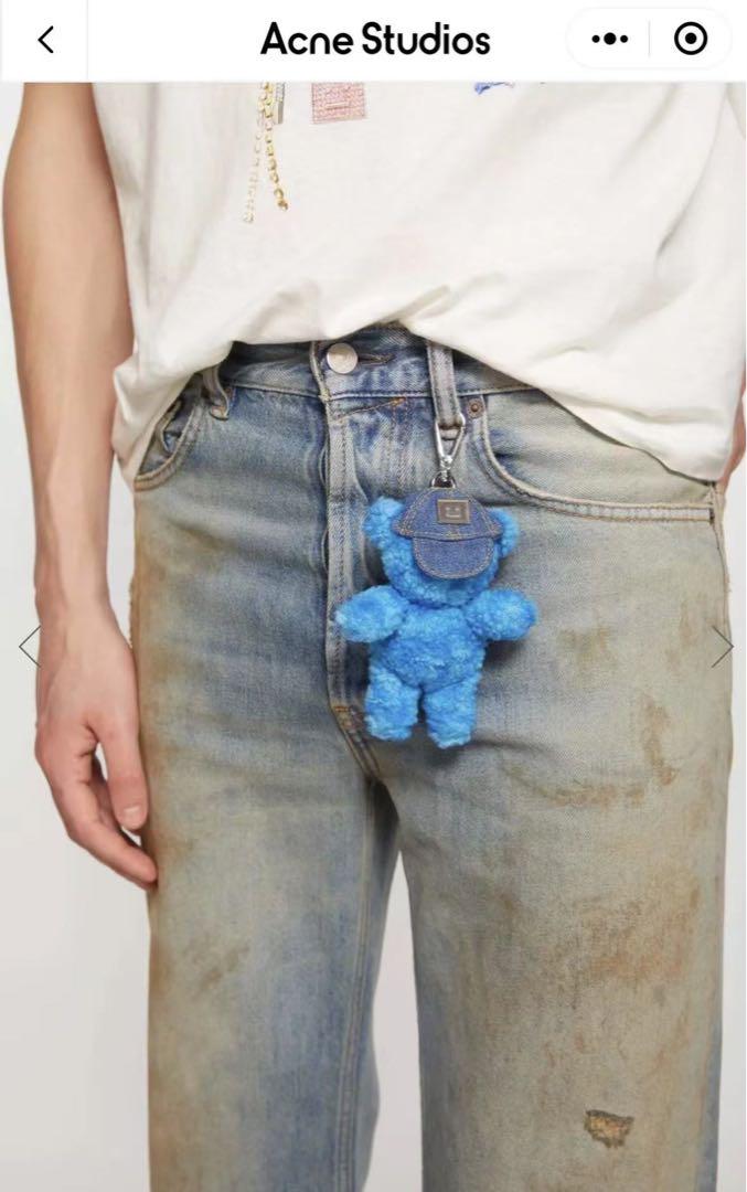 Acne Studios ぬいぐるみ型キーホルダー 箱付き Acne Studios ぬいぐるみ型キーホルダー 箱付き