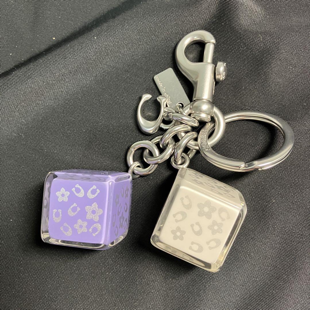 【新品未開封・日本未発売】COACH キーホルダー キューブ バッグチャーム 匿名配送/新品未使用/日本未発売品】COACH/キューブ/バッグ