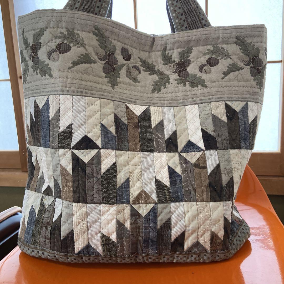 どんぐりのバック　ハンドメイド どんぐりのバック ハンドメイド （元泉手作り秋の純手刺繡