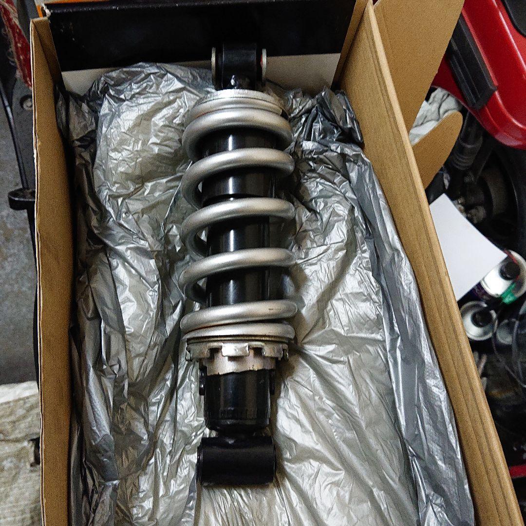 CBX400F CBX550 リアサス リアショック KYB（CBX400F/CBX550F