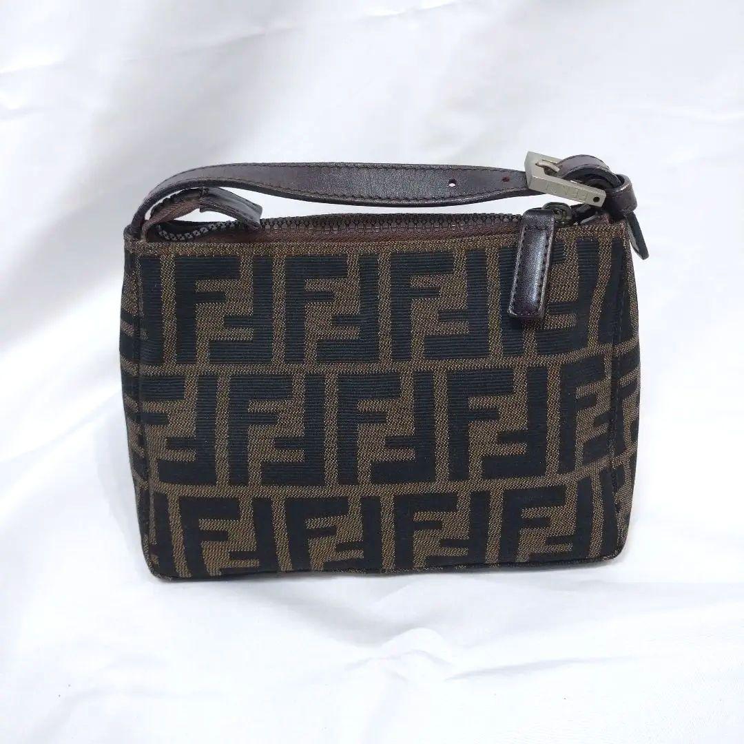 【FENDI】 ズッカ柄 ハンドポーチ FENDI フェンディ ズッカ柄 ポーチ