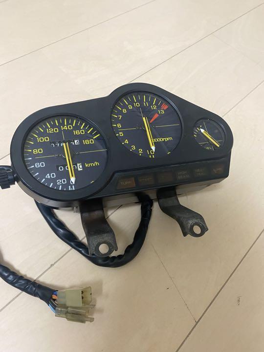 美品 低走行 CBR400F 純正メーター 希少 当時物 （甦る青春