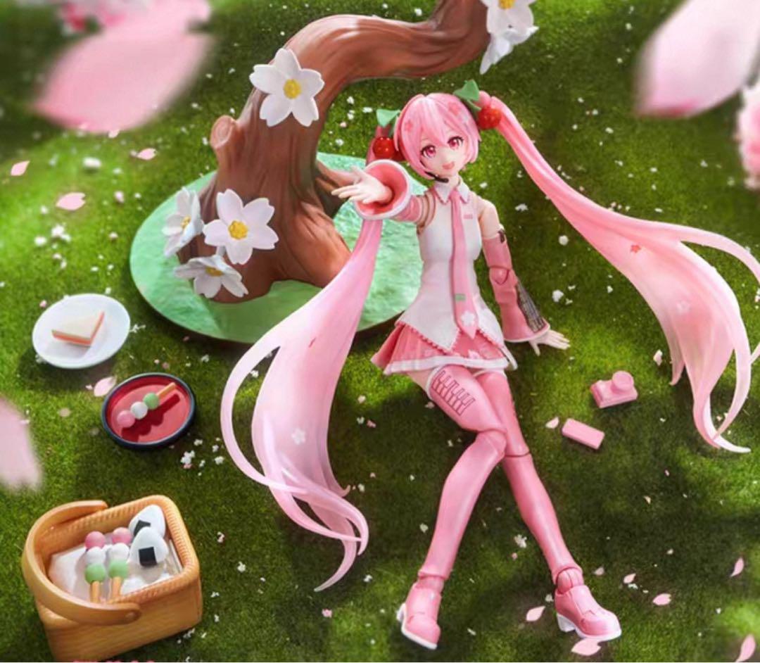 正規版　新品 blokees フィギュア　初音ミク プラモデル　桜限定版 特報】SOSKILL × 桜未来！こんなに甘美なバイク、誰が拒める