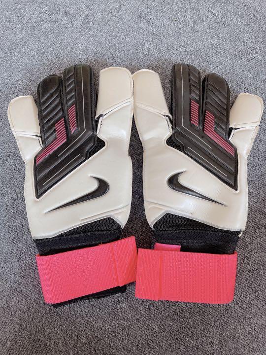 ナイキ　キーパーグローブ　9 ナイキ キーパーグローブ 9 （新品】NIKE キーパーグローブ 9）