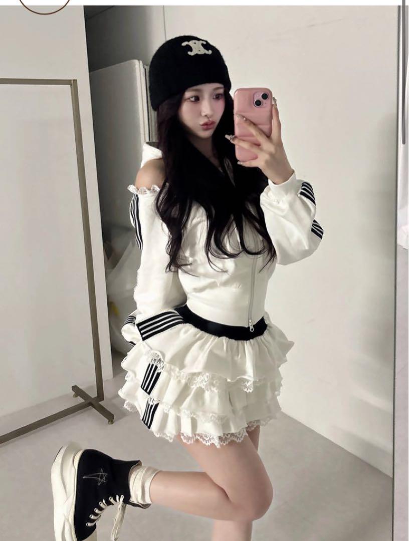 ♥️Darich ダーリッチ ガーリースポーティスウェット&フリルスカートセット♥️ ダーリッチ Darich ガーリースポーティスウェットトップス