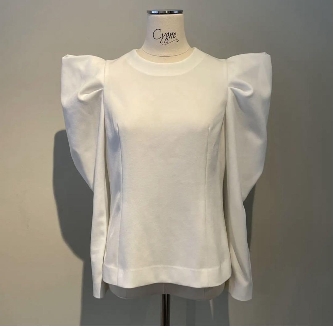 Cygne シーニュ とんがりパフtops Manon （Cygne シーニュ Manon