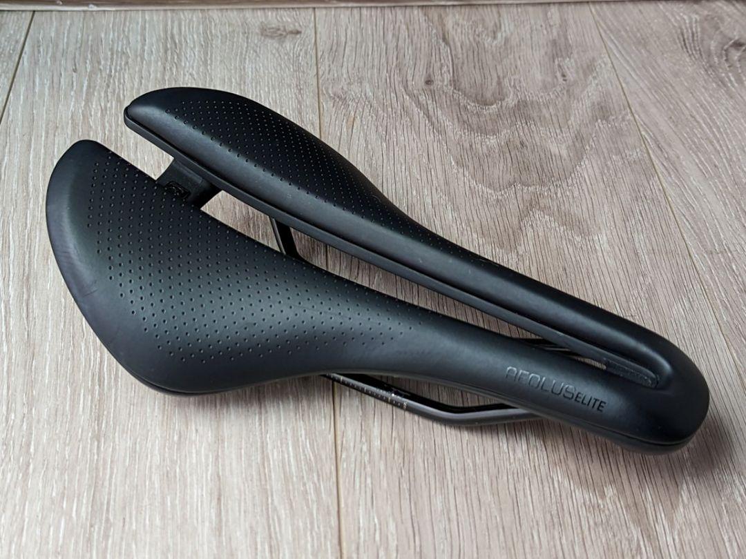 Bontrager Aeolus Eliteサドル (145mm)（BONTRAGER