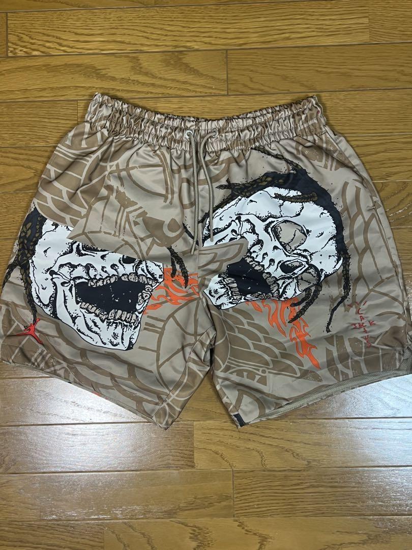 ジョーダン x トラヴィス スコット ショートパンツ（Travis