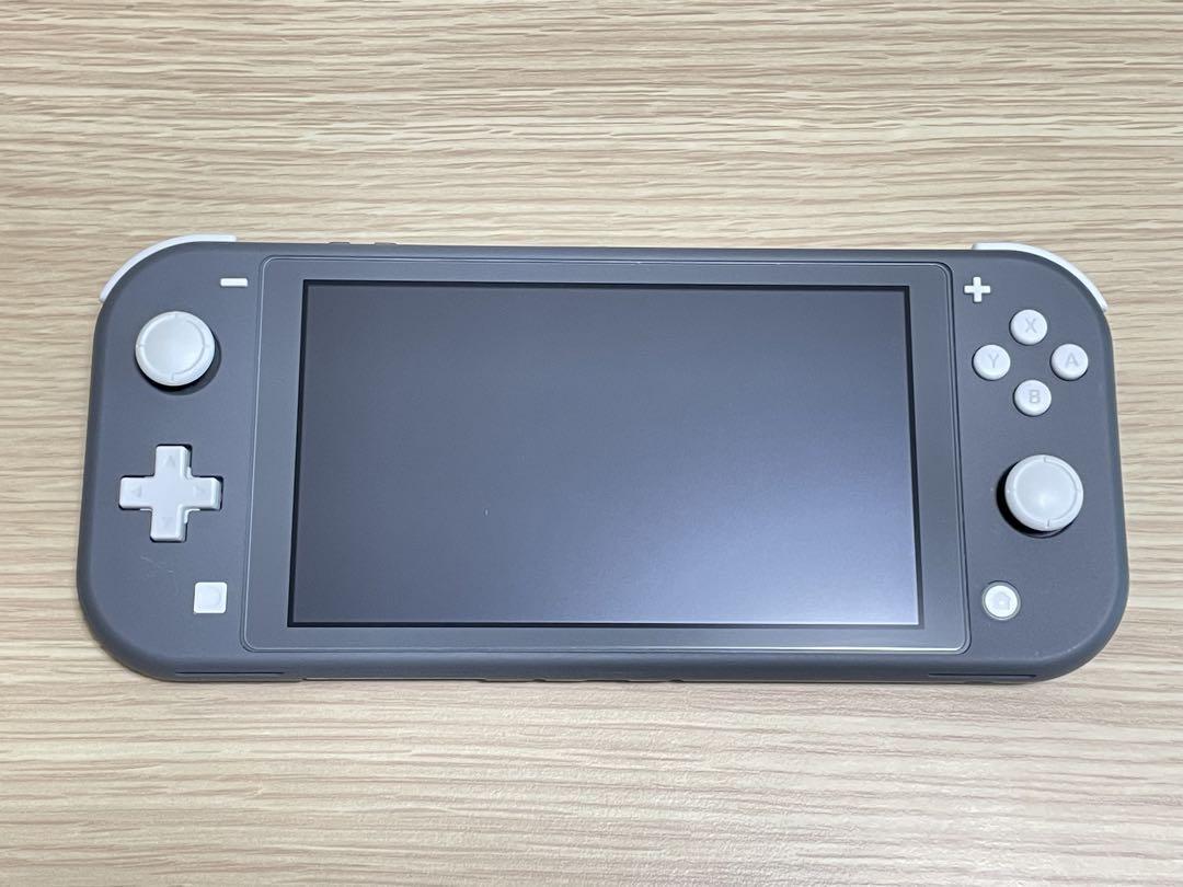 ニンテンドーSwitchライト　ブラック　おまけ付き Nintendo Switch ライト ブラック おまけ付き（Nintendo Switch