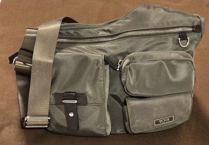 TUMI 紳士用ショルダーバッグ （TUMIのショルダーバッグ