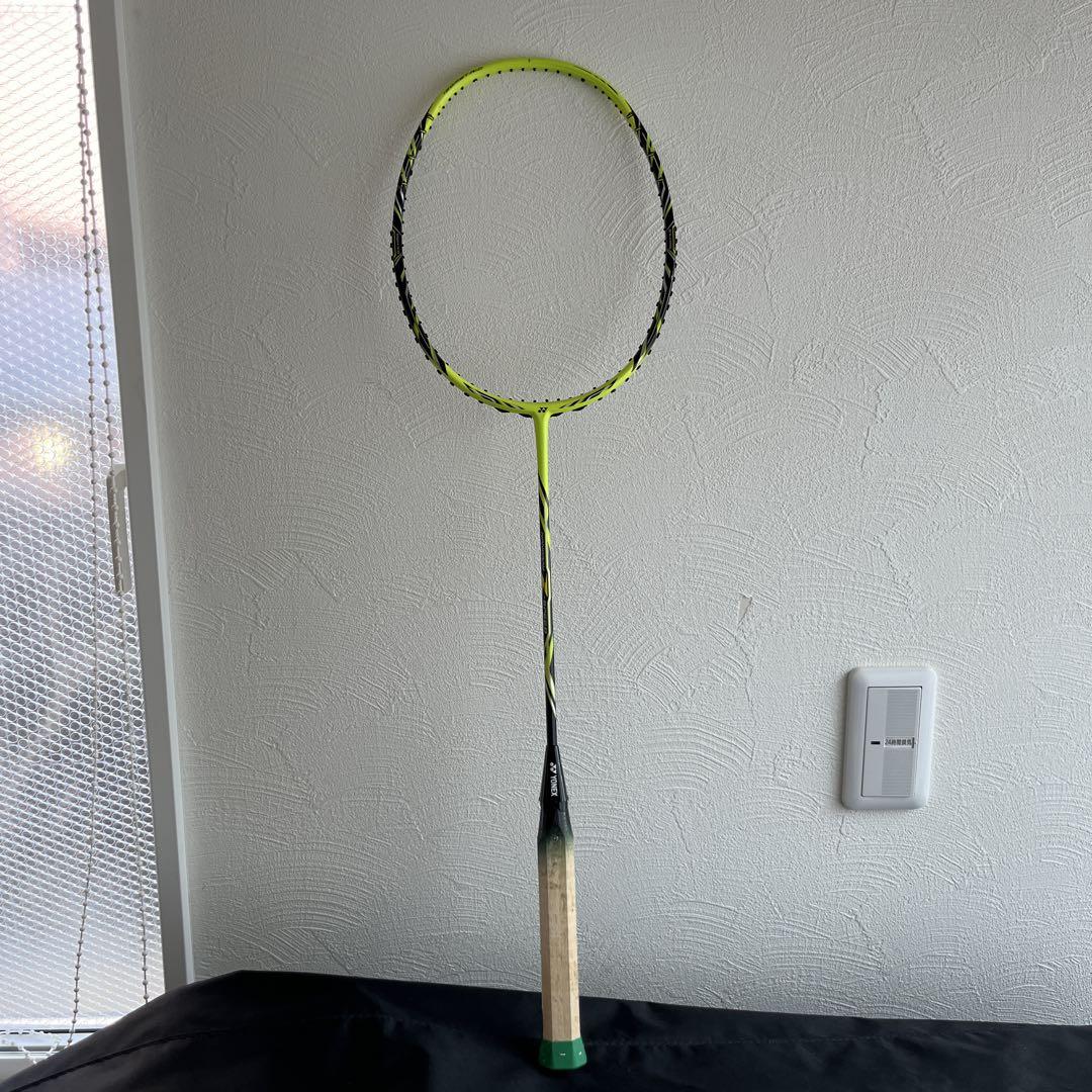 ナノレイiスピード　3UG5 美品 YONEX(ヨネックス) ナノレイZスピード 3UG5 バドミントン