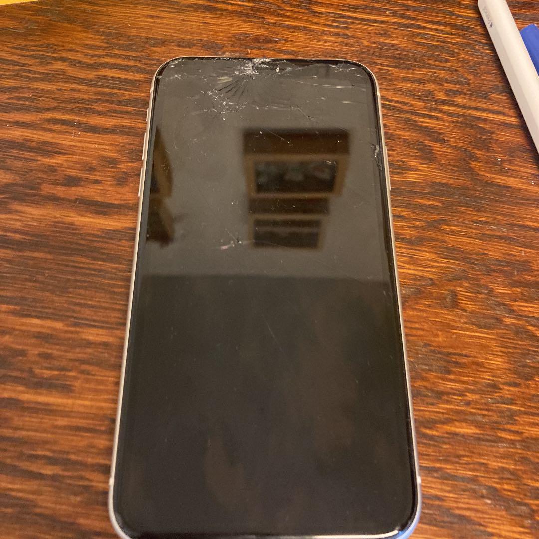 iPhone 11 128GB ホワイト ジャンク（iPhone 11 128GB ホワイト