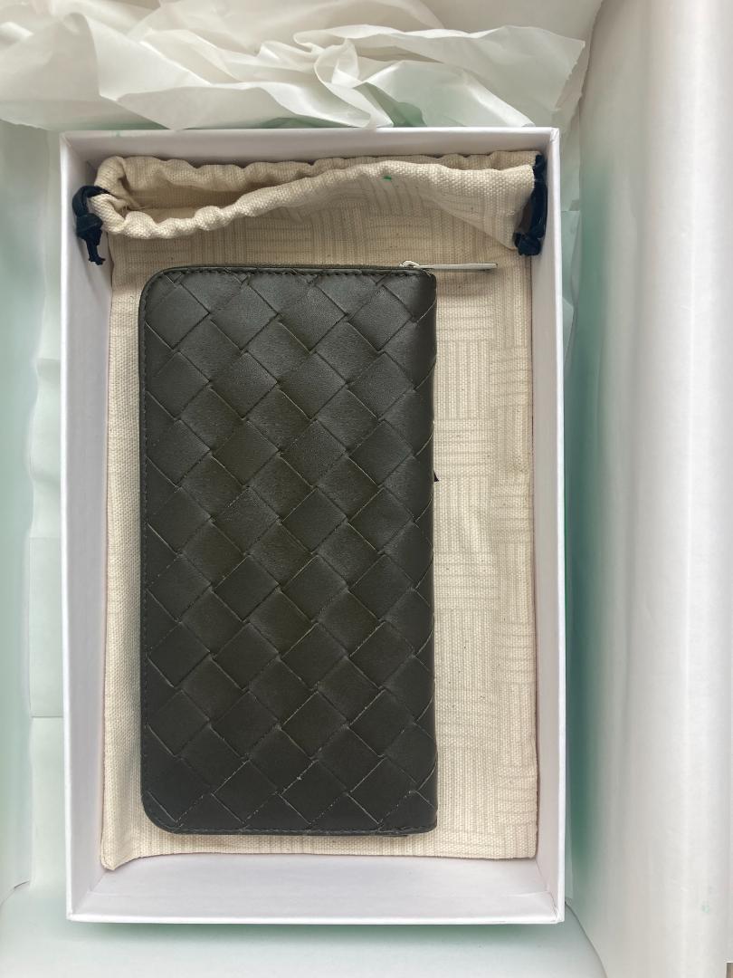 ま*な様 100%正規品 BOTTEGA VENETAジップウォレット カーキ ま*な様 100%正規品 BOTTEGA VENETAジップウォレット カーキ