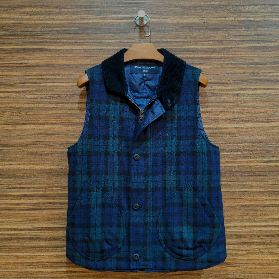 COMME des GARCONS HOMME 薄手 ダウンベスト（COMME des GARCONS