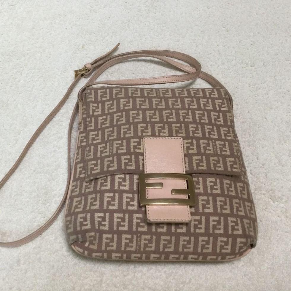 【 フェンディ 】 ズッカ マンマ フリンジ ショルダーバッグ FENDI フェンディ マンマバケットショルダーバッグ バッグ