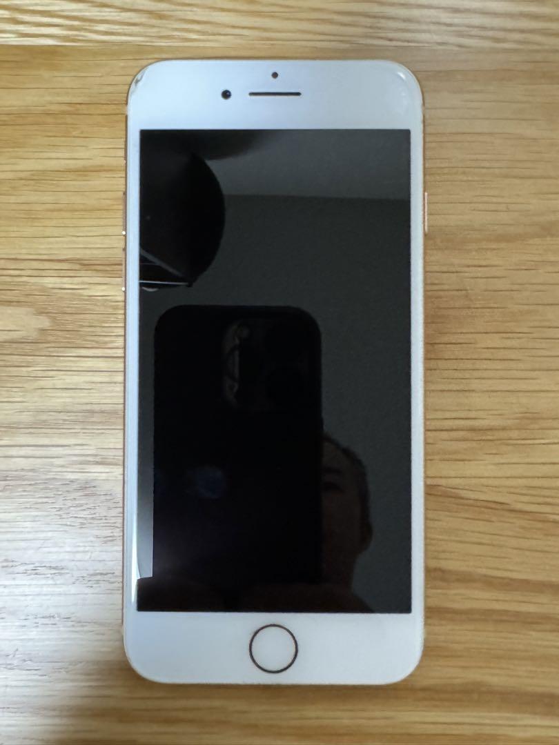 iPhone8 64GB ゴールド（iPhone8 64GB ゴールド 画面割れあり