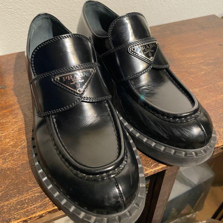 【PRADA】ブラッシュド レザー ローファー　36.5 ☆関税込☆PRADA☆ブラッシュドレザー ローファー レディース