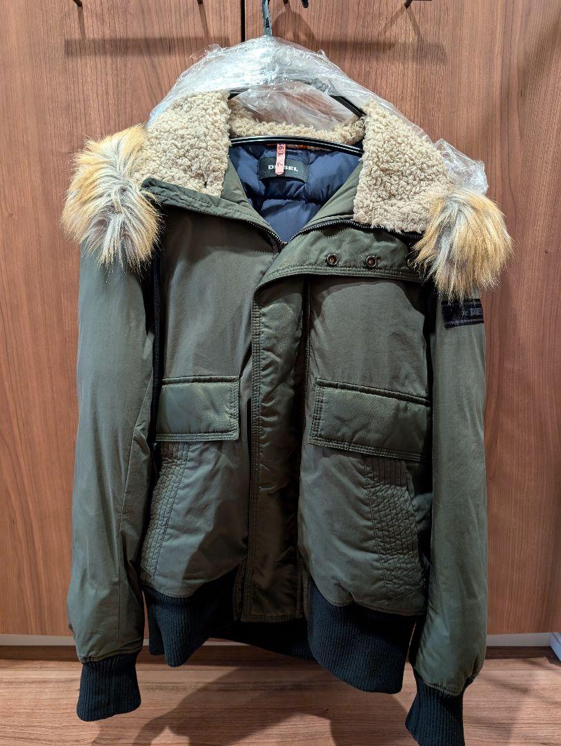 DIESEL ダウンジャケット カーキ ファー付き Sサイズ （DIESEL