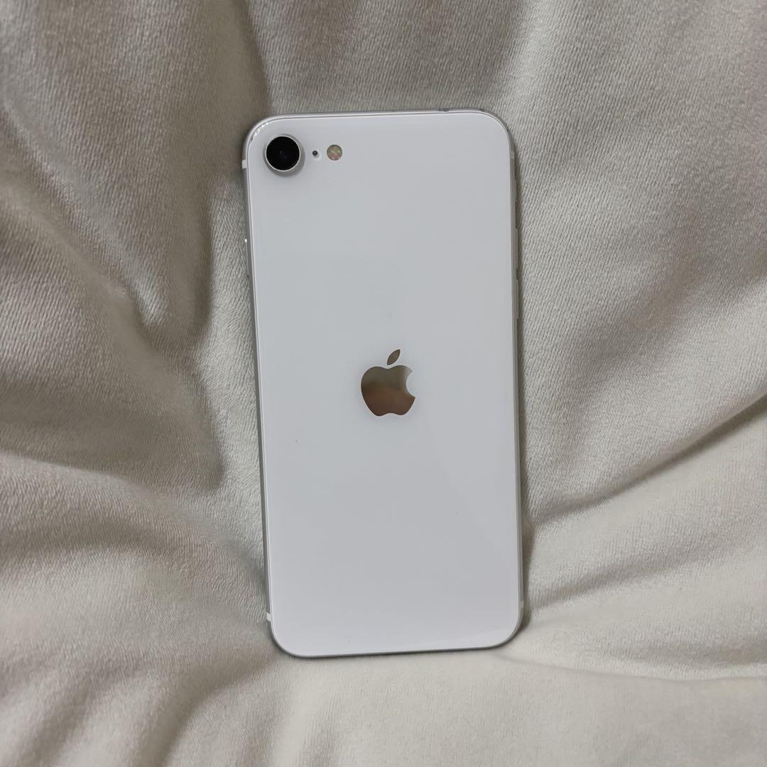 【ジャンク品】iPhoneSE第2世代 ホワイト128GB 背面ガラスひび割れ Apple iPhone SE (第2世代) 本体 ジャンク（iPhone SE 第2世代