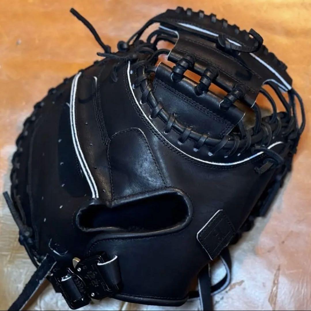 キャッチャーミット硬式軟式対応オールブラックモデル　コブラバックル搭載 キャッチャーミット硬式軟式対応オールブラックモデル コブラ