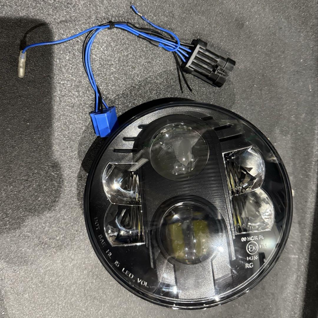 美品　ハーレーダビットソン　ホグワークス　ヘッドライト　LED 美品 ハーレーダビットソン ホグワークス ヘッドライト LED
