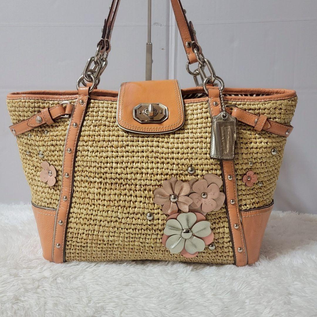 COACH コーチ　トートバッグ　カゴバッグ　ティーローズ チャーム 13373 COHCH コーチ カゴ ティーローズ 薔薇 花 チャーム トート